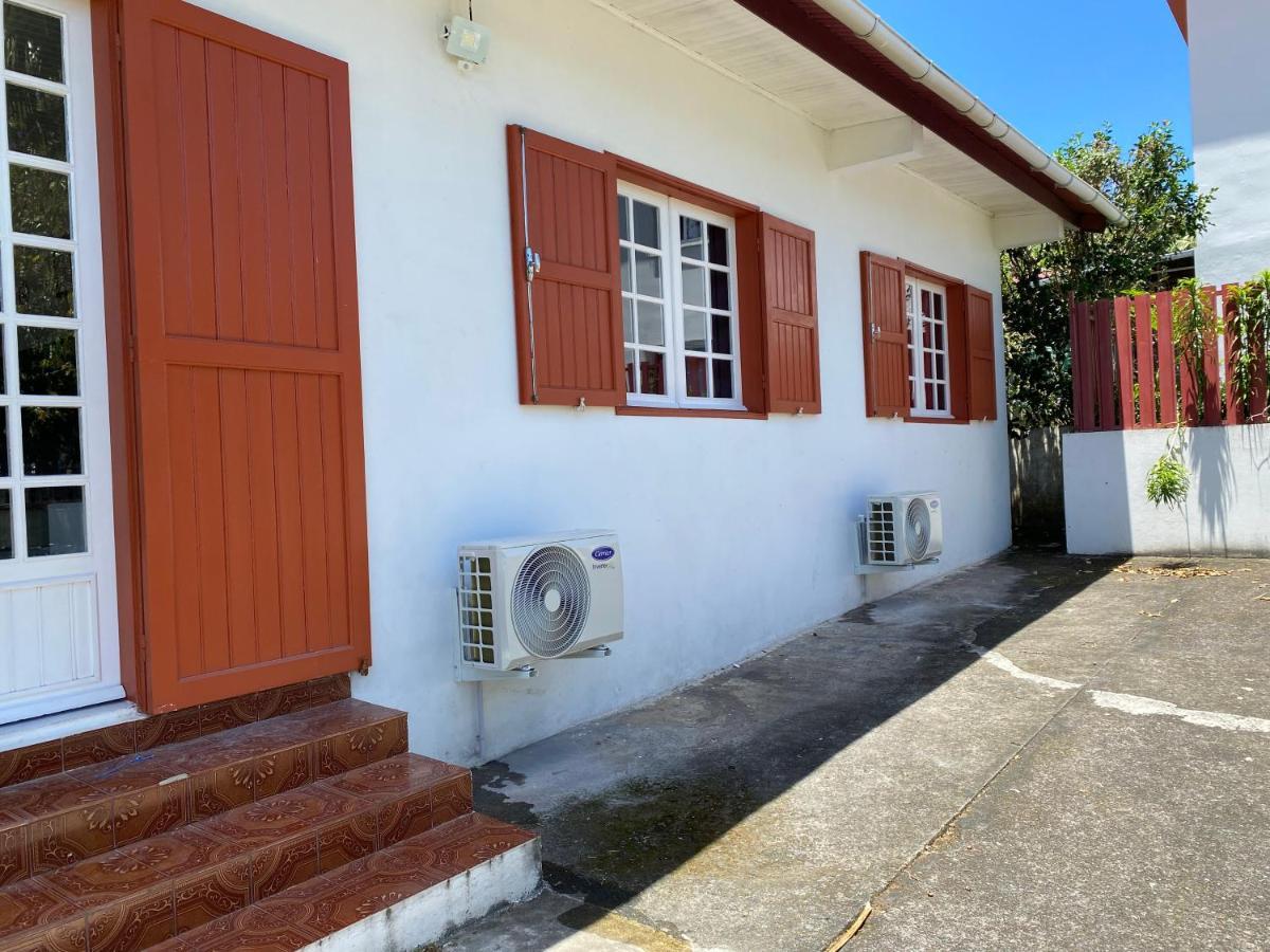 Gite Les Bananiers Saint-Joseph Exterior foto